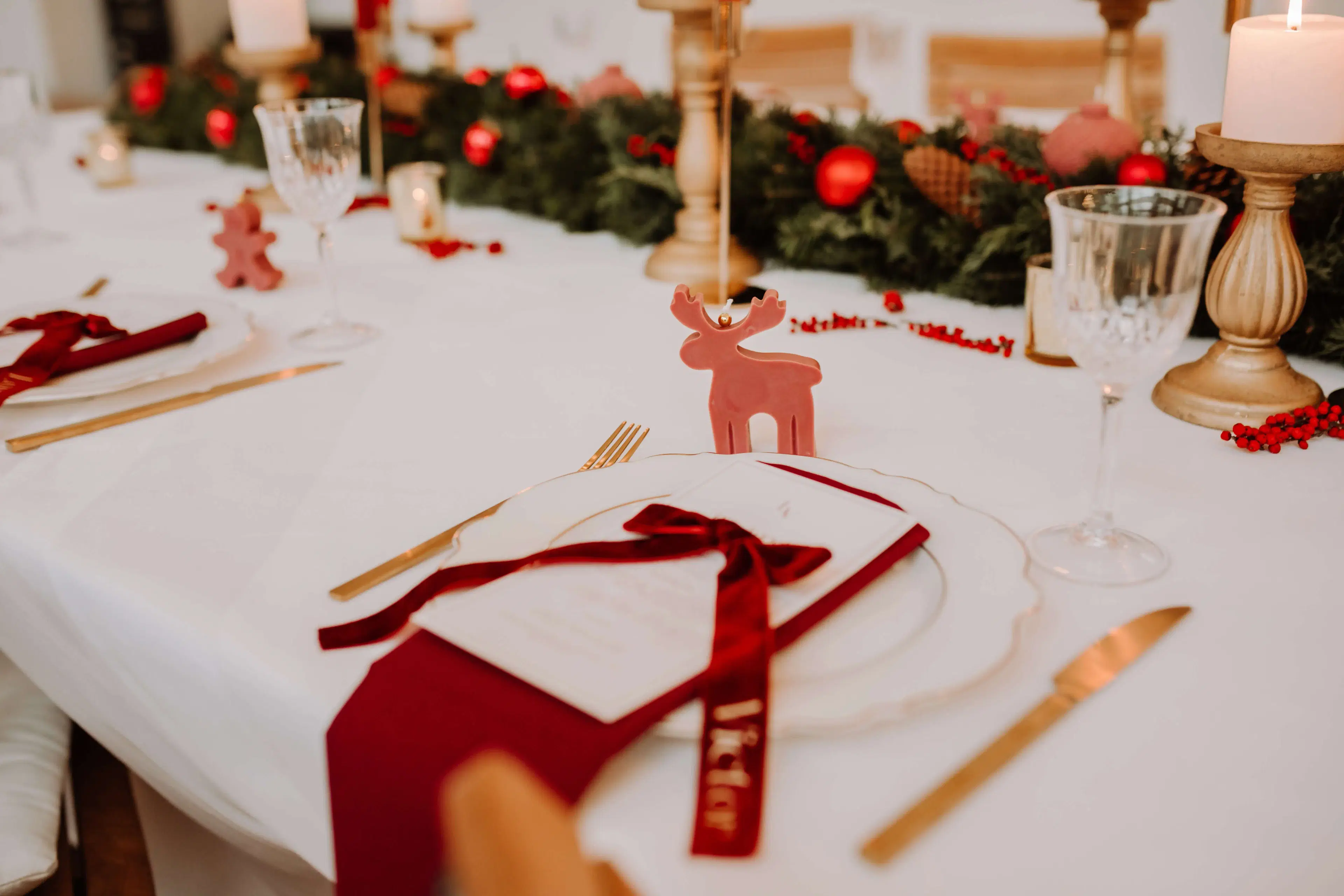 Stilvolle Hochzeitsdetails und Dekoration, Winterhochzeit Design